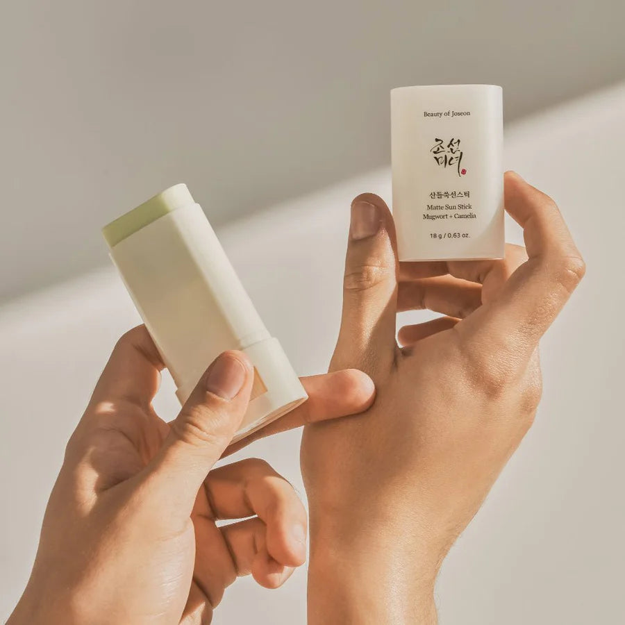 Matte Sun Stick: Mugwort + Camelia